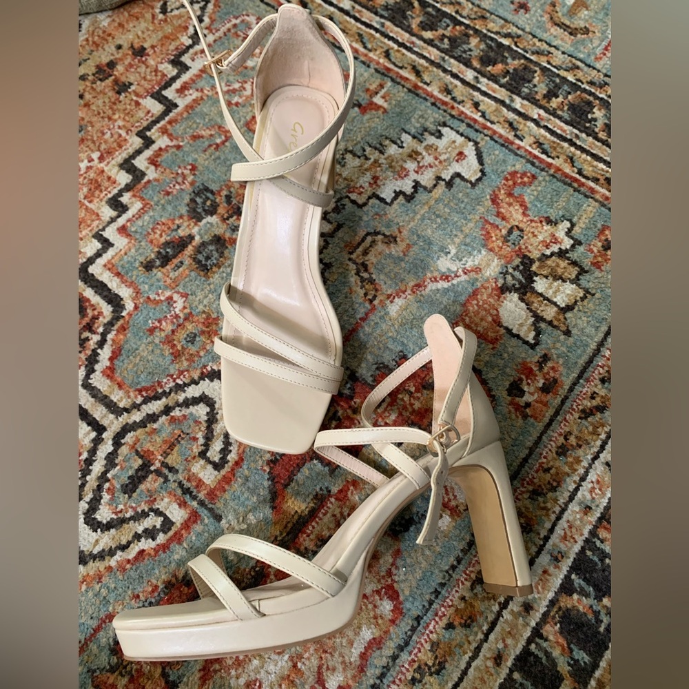 tan open toed heels